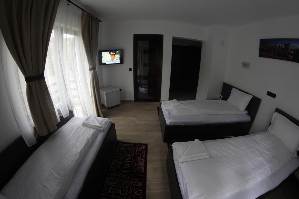 Casa Laur Cu Plaja Privata Hotel Colibiţa Exterior foto