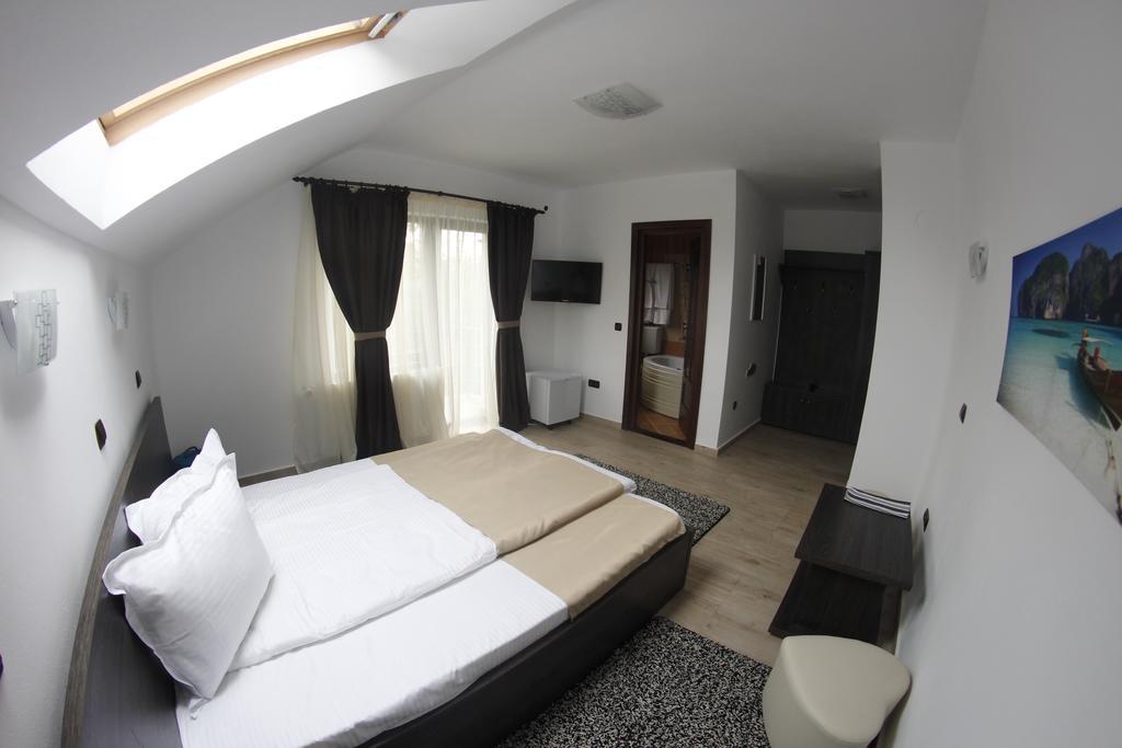 Casa Laur Cu Plaja Privata Hotel Colibiţa Exterior foto