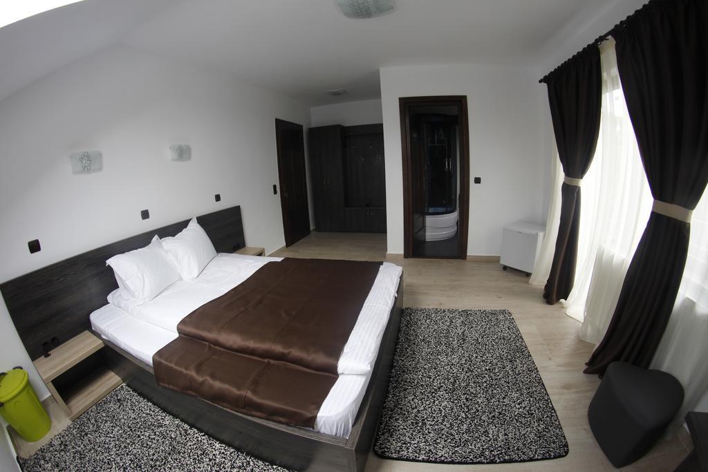 Casa Laur Cu Plaja Privata Hotel Colibiţa Exterior foto